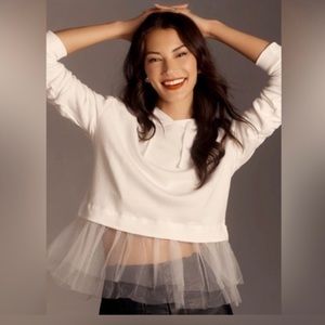 ✨ New (never worn) Anthropologie Pilcro Tulle Hem White
Hoodie Size Small